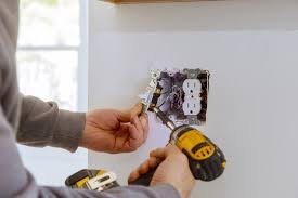 Best Emergency Electrical Repair Services  in Santa Clara, NM